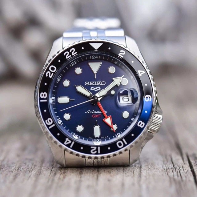 Đồng hồ nam dây thép Seiko 5 Automatic GMT SDX Batman SSK003K1 - Ảnh 6