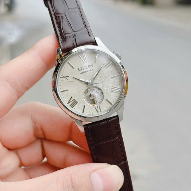 Đồng hồ nam dây da Citizen Automatic Open Heart NH9130-17A - Ảnh 5