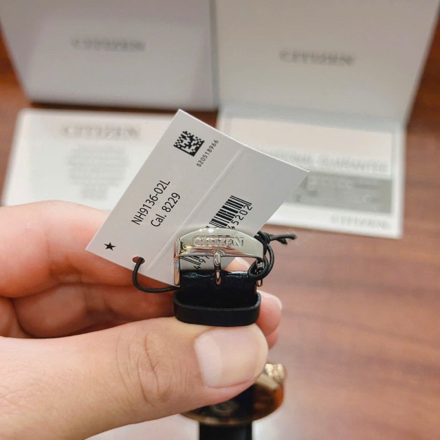 Đồng hồ nam dây da Citizen Automatic Open Heart NH9136-02L - Ảnh 8