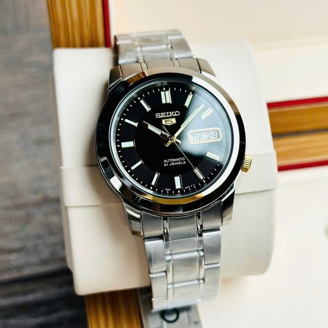 Đồng hồ nam dây thép Seiko 5 Automatic SNKK17K1 - Ảnh 3