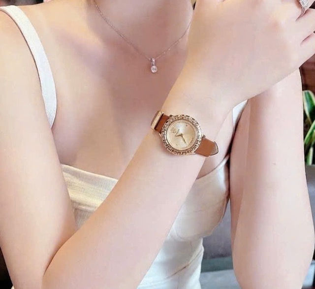 Đồng hồ nữ dây da Versace La Greca Swissmade VE8C00124 - Ảnh 5