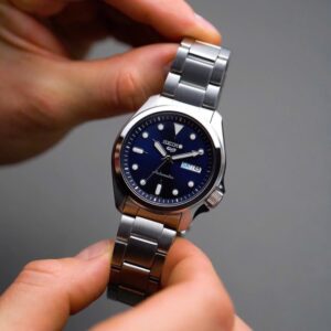 Đồng hồ nam dây thép Seiko 5 Sport Automatic SRPE53K1