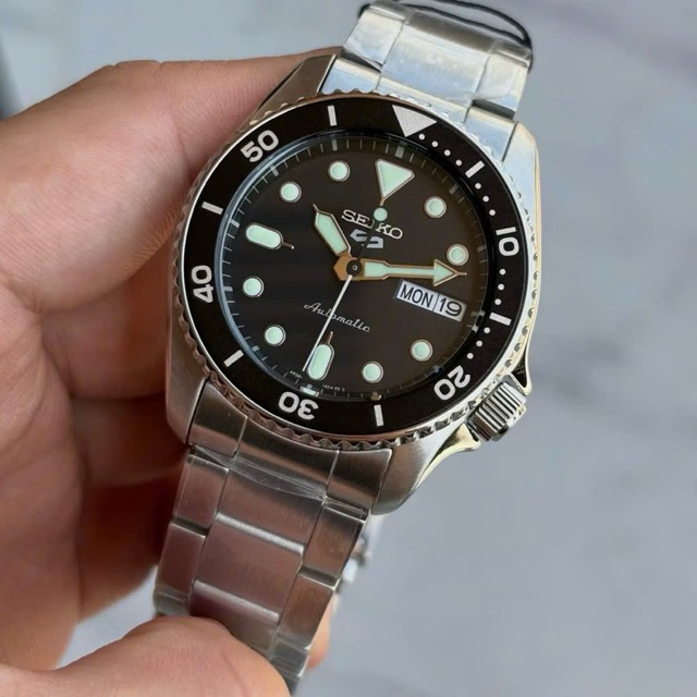 Đồng hồ nam dây thép Seiko 5 Sport Automatic Street Style SRPK29K1 - Ảnh 5
