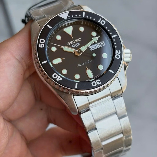 Đồng hồ nam dây thép Seiko 5 Sport Automatic Street Style SRPK29K1 - Ảnh 6
