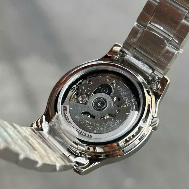 Đồng hồ nam dây thép Seiko 5 Sport Automatic SNK809K1 - Ảnh 8