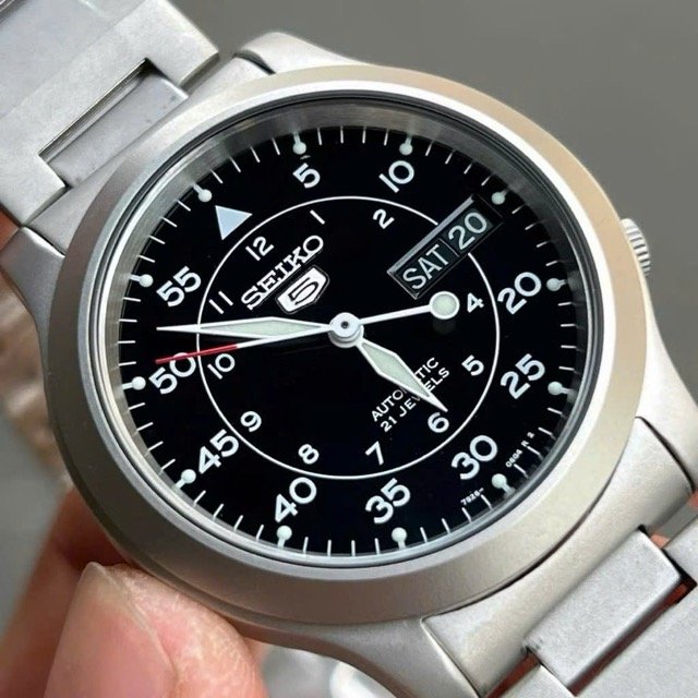 Đồng hồ nam dây thép Seiko 5 Sport Automatic SNK809K1 - Ảnh 9