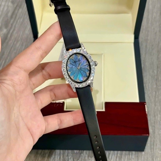 Đồng hồ nữ dây da Roberto Era Quartz Oval Silk Leather Strap Crystal RE2207